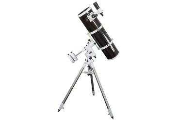 Sky-Watcher Explorer 200P mit EQ5 200/1000 Newton-Teleskop