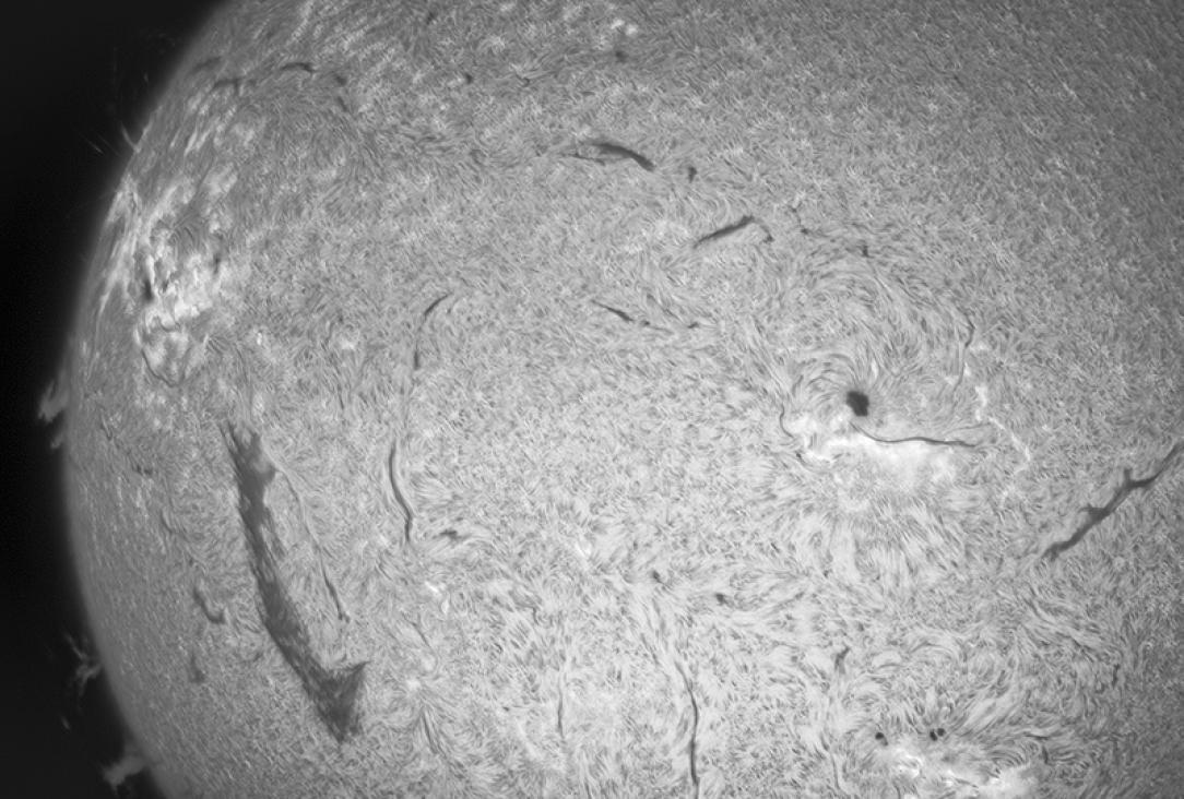 SkyWatcher Heliostar-76Hα H-Alpha-Sonnenteleskop 76 mm f/8,3